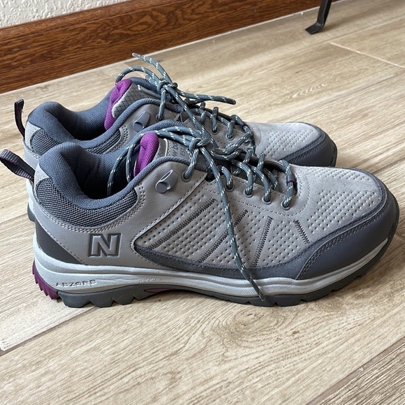New Balance | Cushioning comfort insert sneaker - Picture 3 of 11